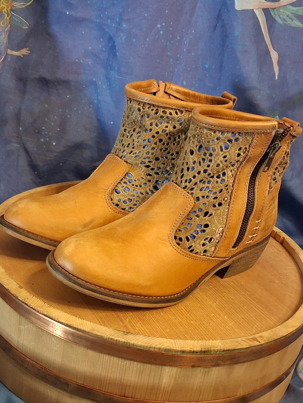 Musse & Cloud "Ainhoa" Ankle Bootie Size US 7